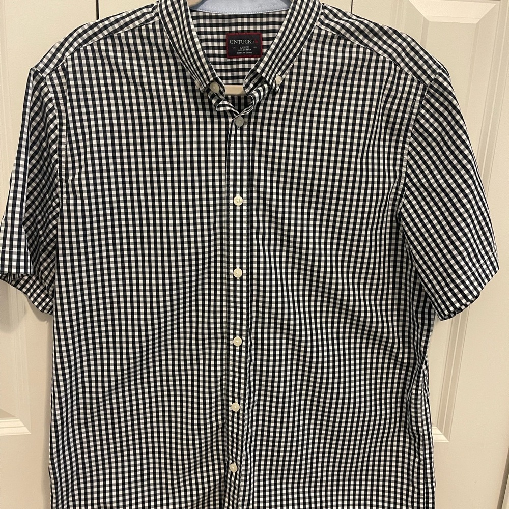 Mens UNTUCKIT shirt